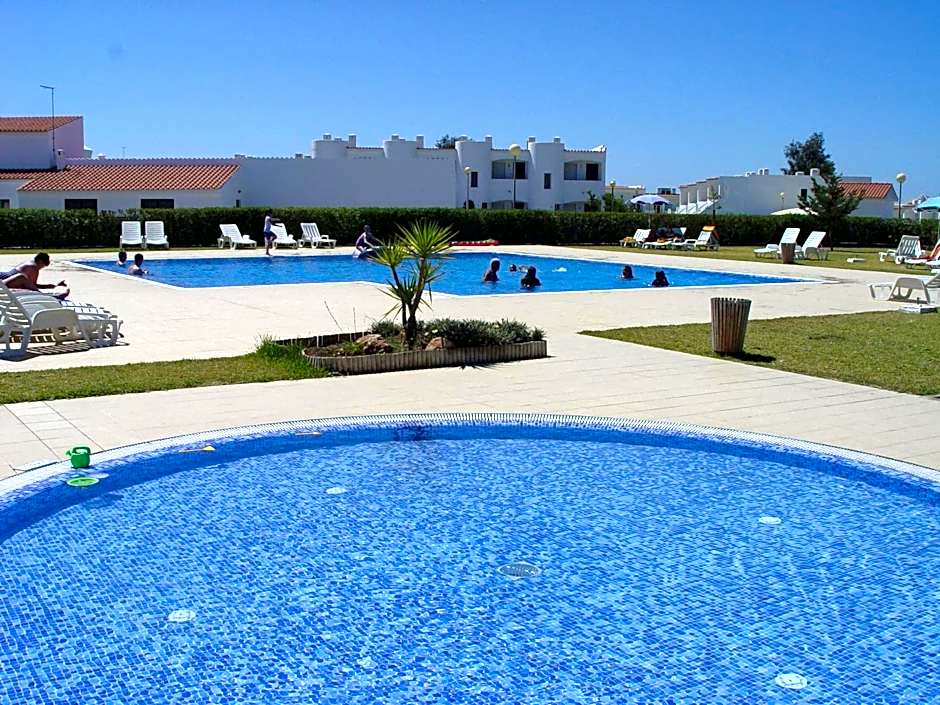 Quinta Das Figueirinhas & Quintinha Village