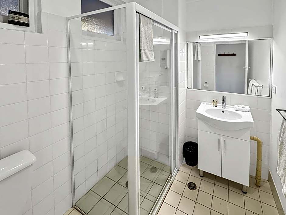 Golden Sands Motor Inn