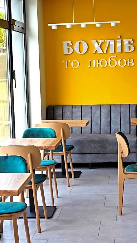 City Park Hotel by CHM