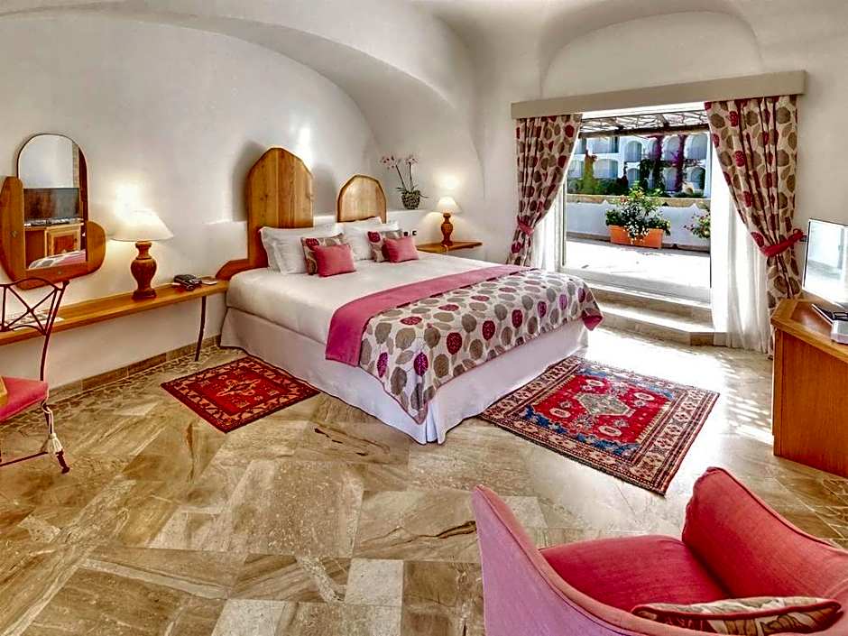 Grand Hotel Poltu Quatu Sardegna