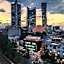 L303 Studio apt AC Rooftop views Business C