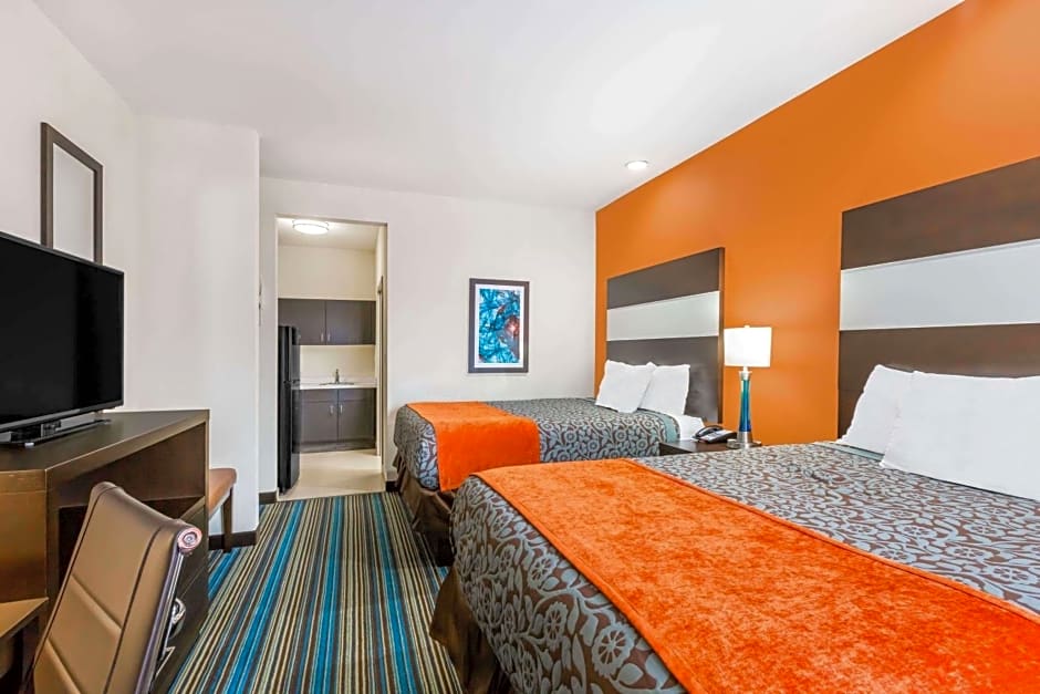 Days Inn & Suites by Wyndham Katy