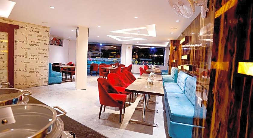 The Hoften Blue Magnets, Dalhousie