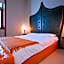 Orange Hotel