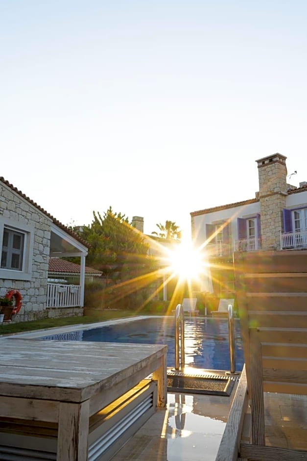 Panda Alacati Hotel