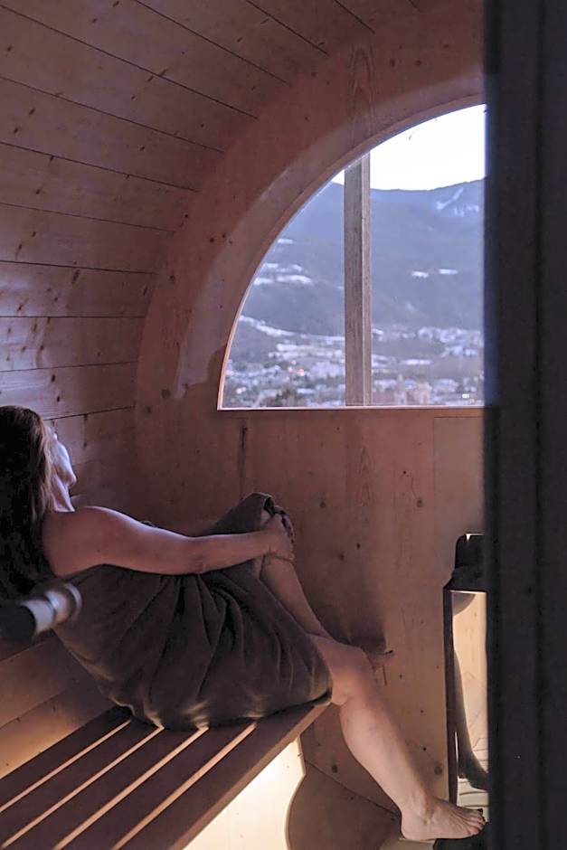 Haller Suites & Restaurant