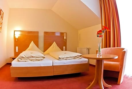 Economy Double Room