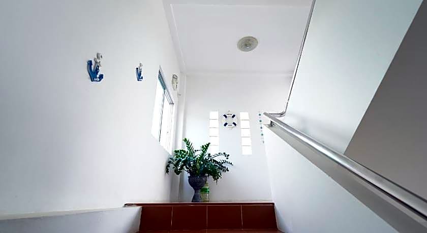 RoomQuest One Bangsaray 