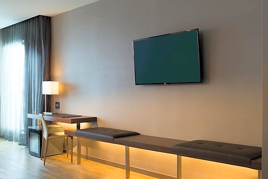 AC Hotel by Marriott Cincinnati at Liberty Center