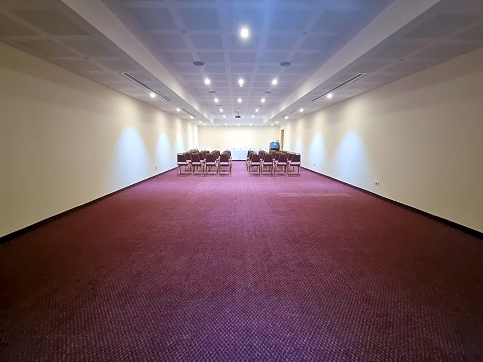 El Sheikh Suites Hotel