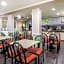 La Quinta Inn & Suites by Wyndham San Antonio Brooks City Base