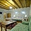 Risus Cave Suites
