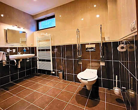 Twin Room - Disability Access