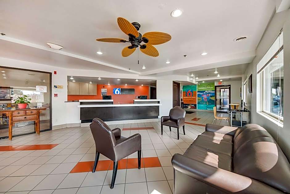Motel 6-Brownsville, TX North