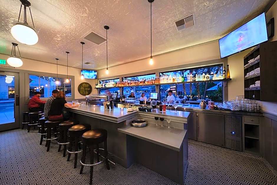 Calistoga Inn Restaurant and Brewery