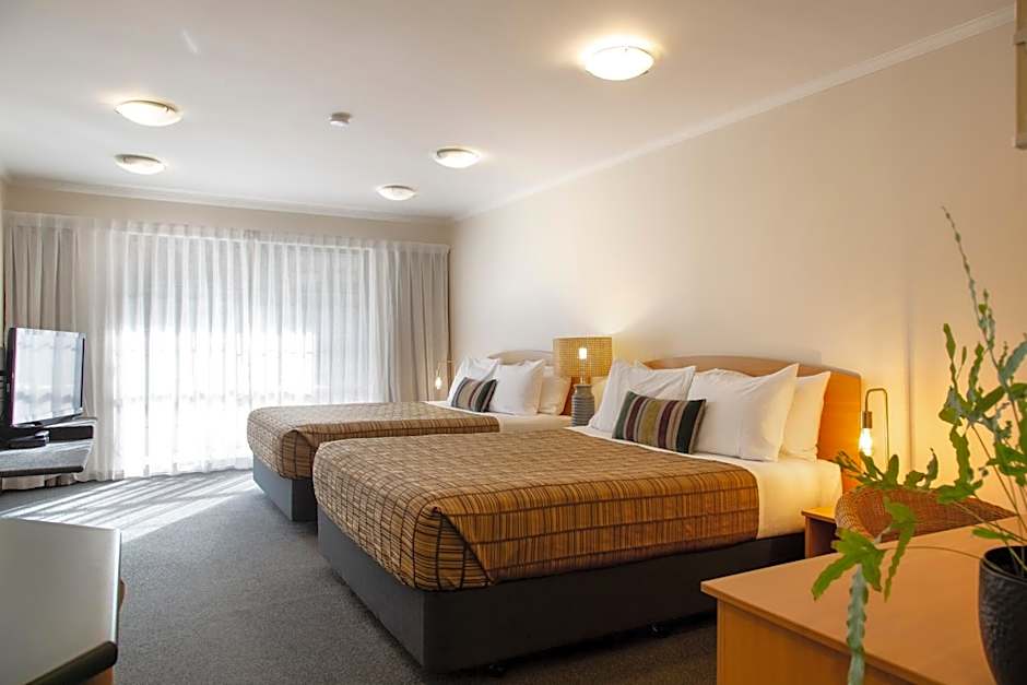 Greenlane Manor Motel