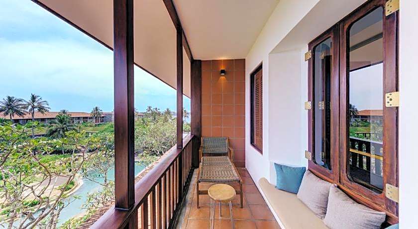 Cinnamon Bentota Beach