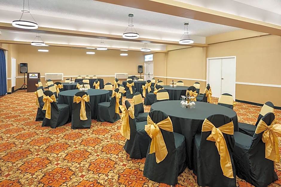 Days Inn by Wyndham Terrace