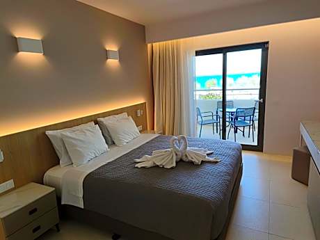 Superior Sea View Family Suite