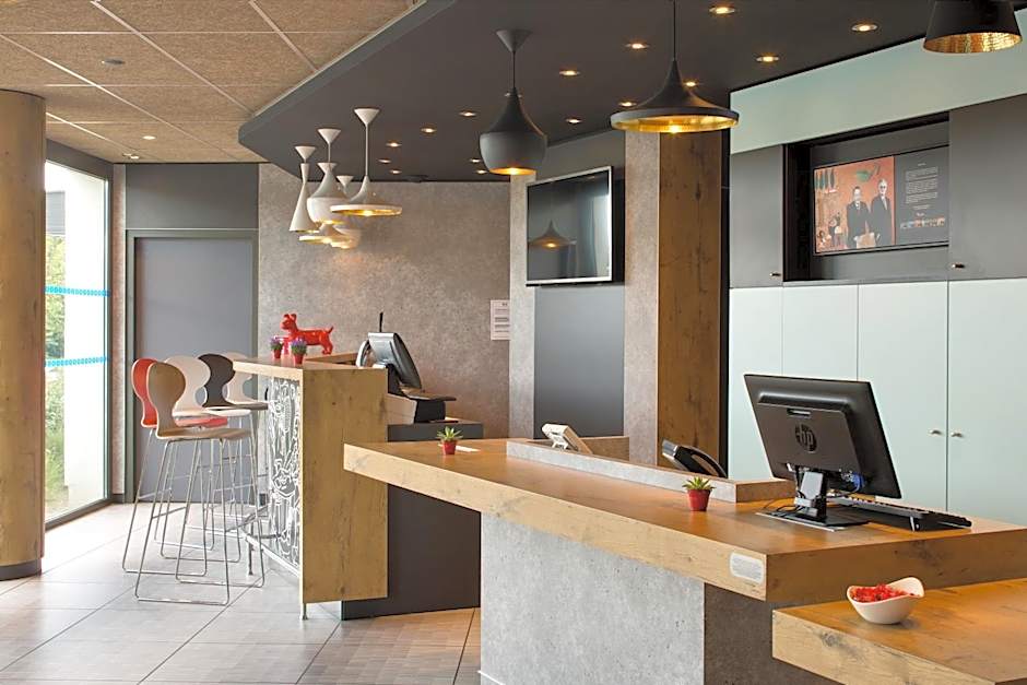 ibis Montceau les Mines