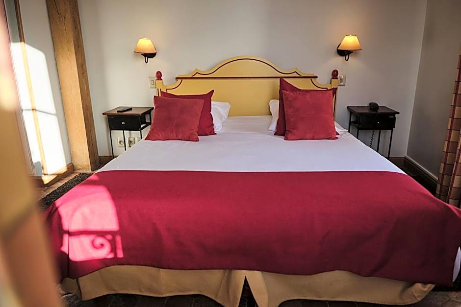 Hostellerie de la Tour d'Auxois