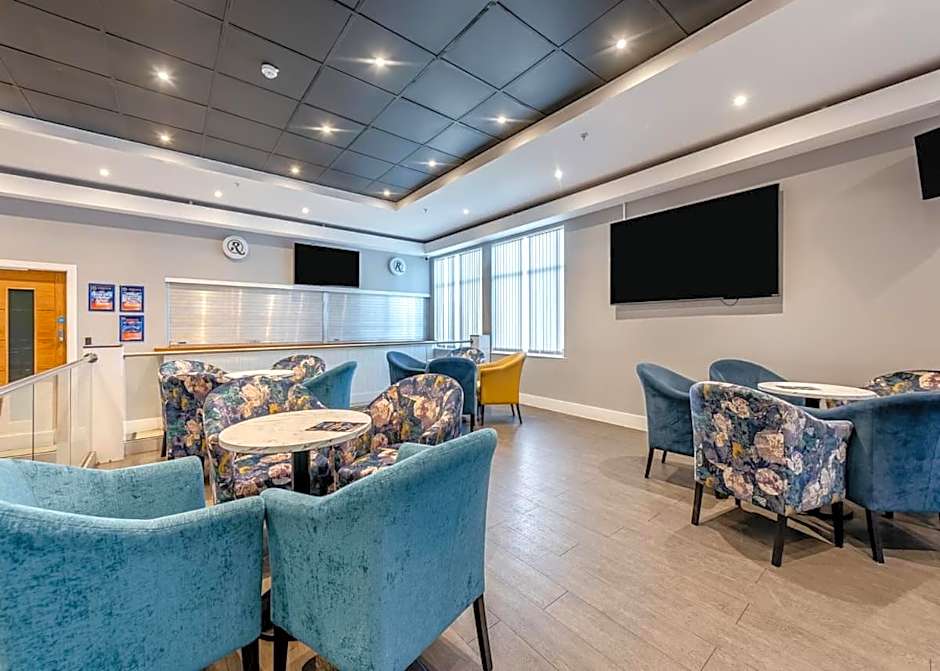 Riverside Caravan Holiday Park