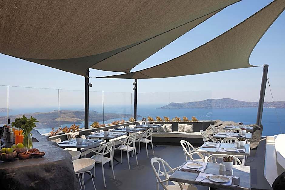 Infinity Suites & Dana Villas