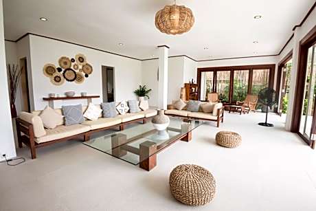 Villa with Sea View