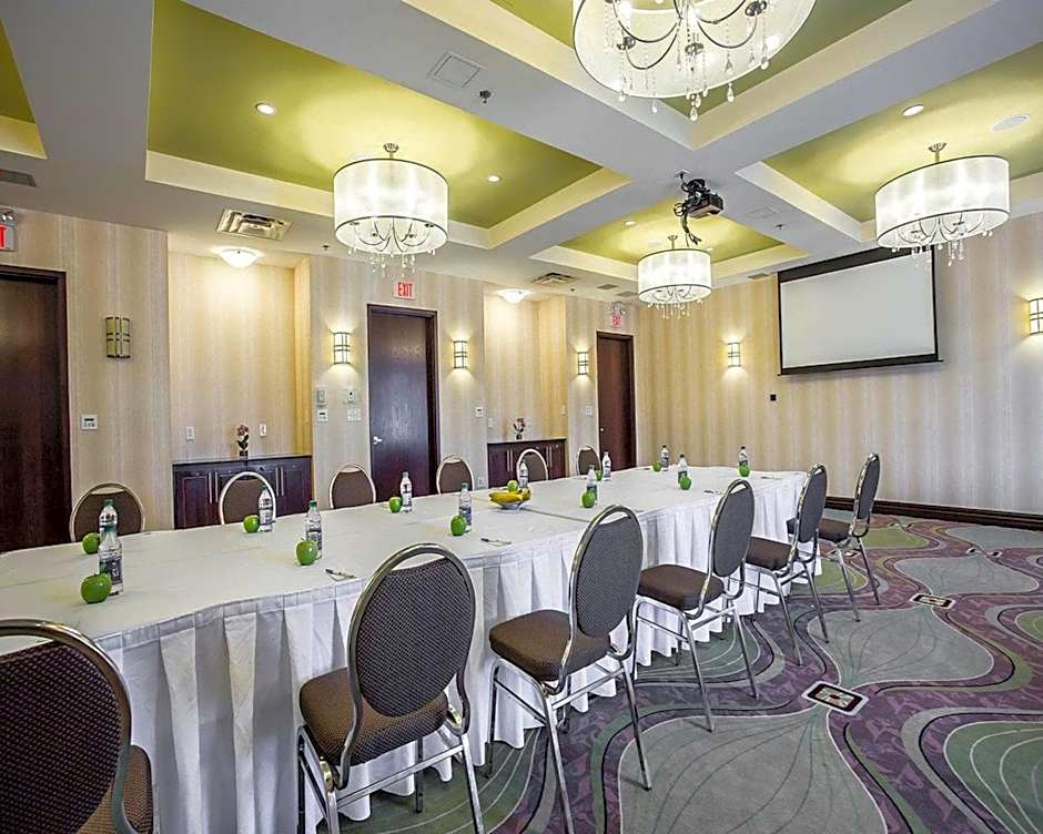 Comfort Hotel Bayer's Lake