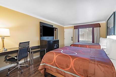 Queen Room with Two Queen Beds and Mobility/Hearing Access - Non-Smoking