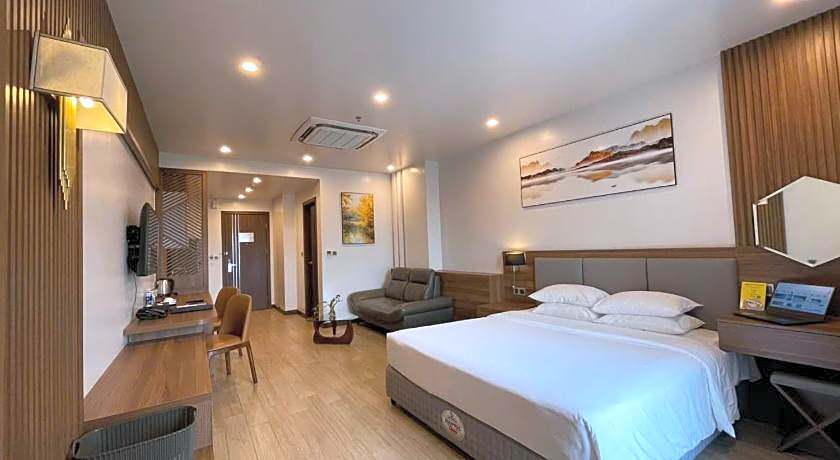 Zen Riverside Hotel n Residences