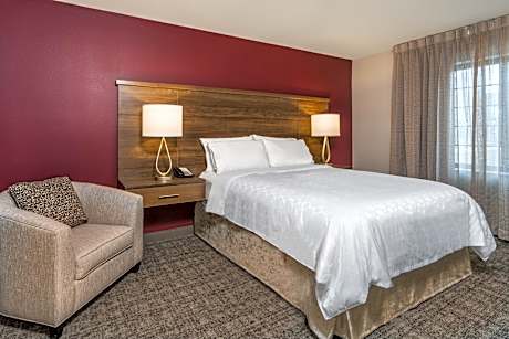 1 Bedroom Suite Communications Accessible