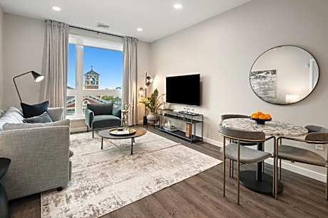 Luxury Furnished Apartments by Hyatus Downtown at Yale