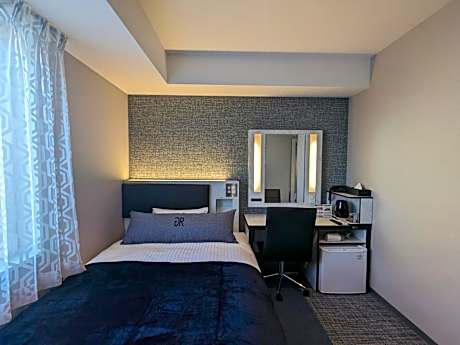 Single Room - Non-Smoking