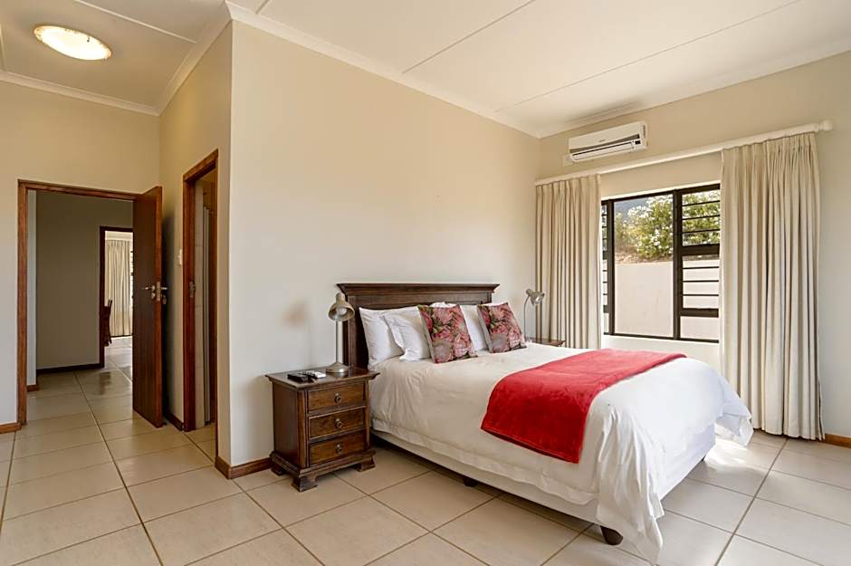 Vredehoek Guest Farm