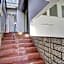 Super Hotel O Crystal Executive Suites