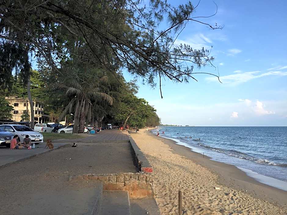 SMILE HOME GUESTHOUSE