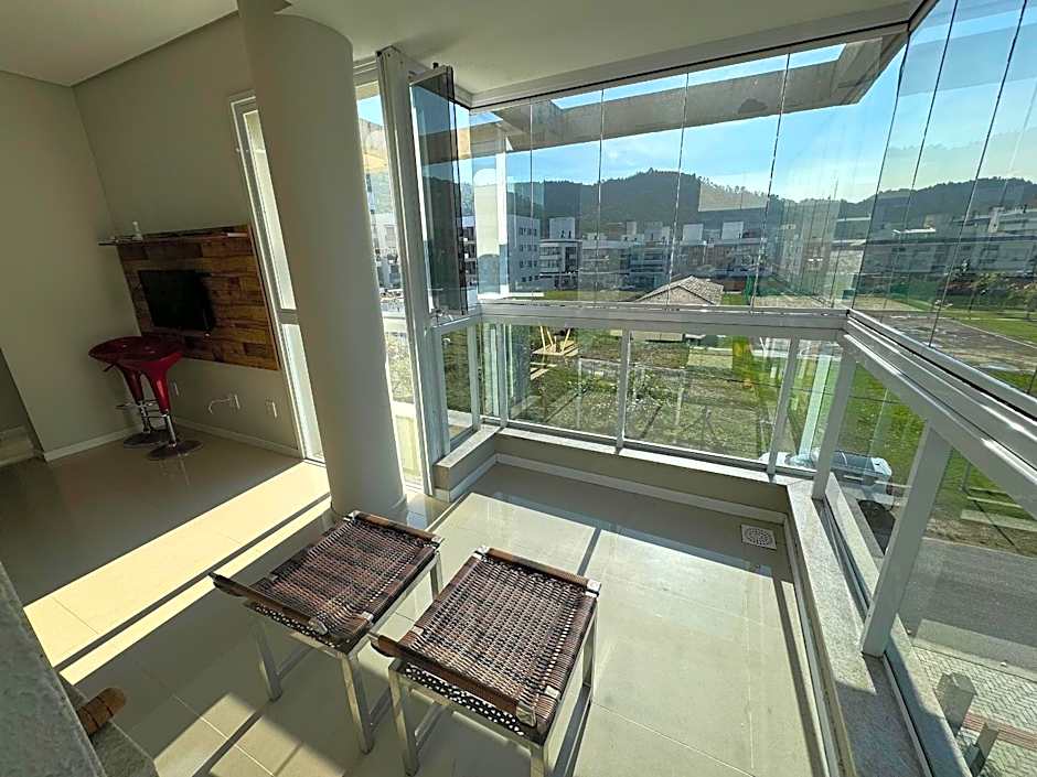 cód 175 - Apartamento com 2 suítes!