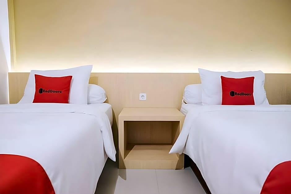 RedDoorz Plus Syariah near Museum Lampung