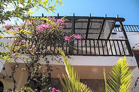 Apartment with Garden View - Split Level