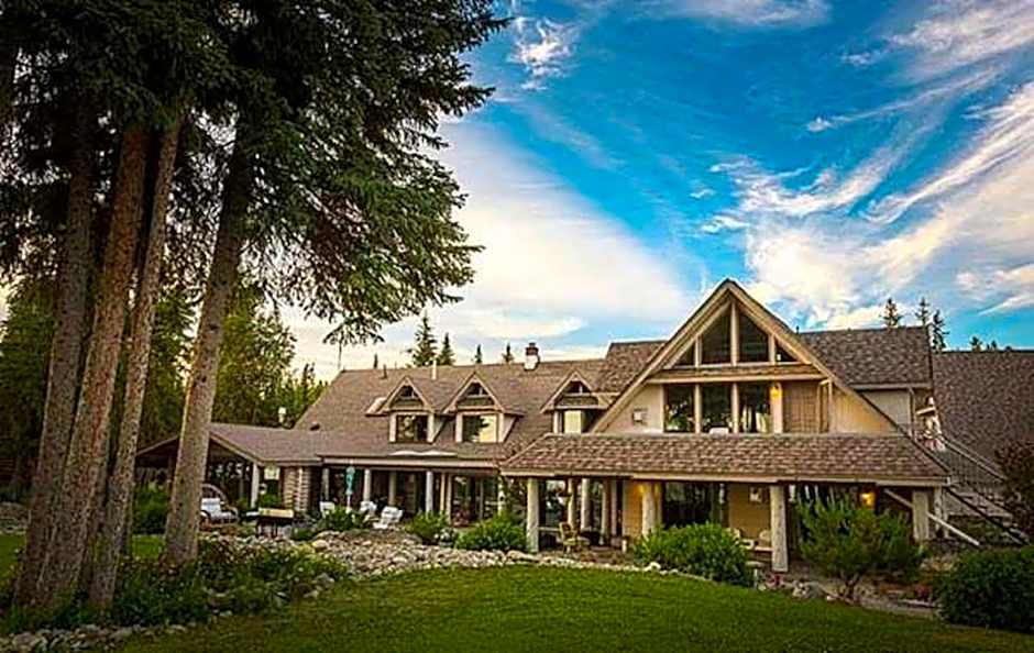 Retreat Wilderness Inn