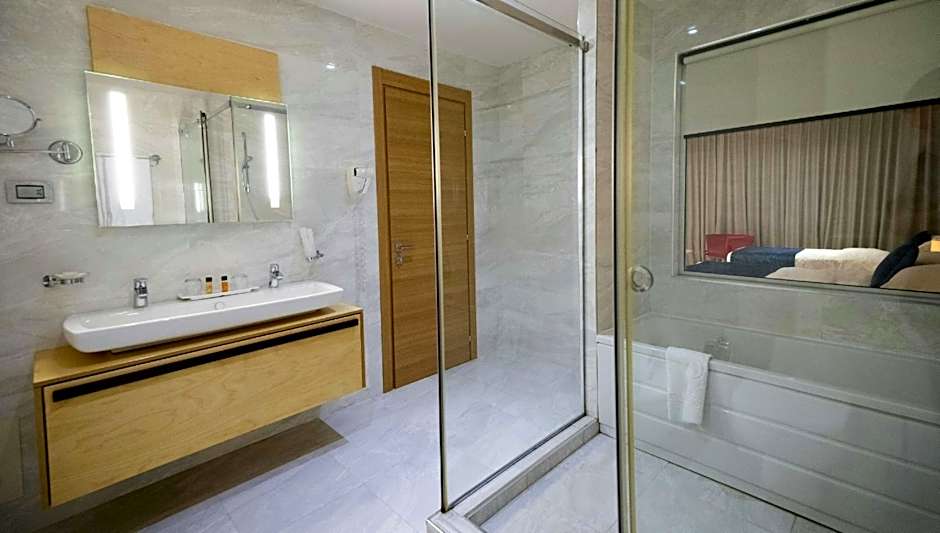 Best Western Premier Ark Hotel