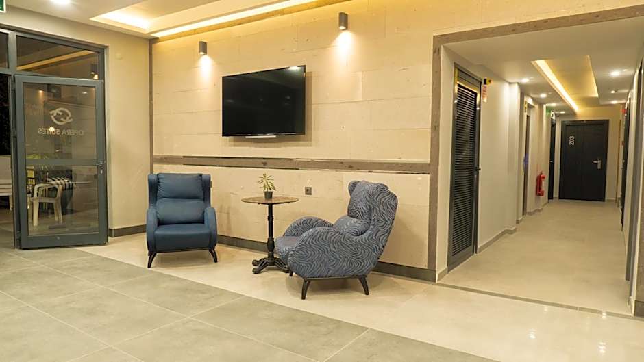 OPERA SUITES Apart Hotel