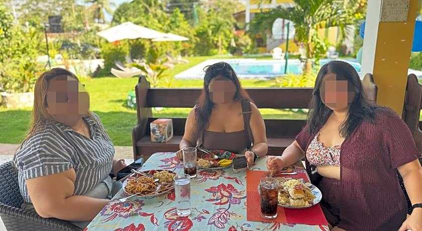 Villa Lourdes Resort