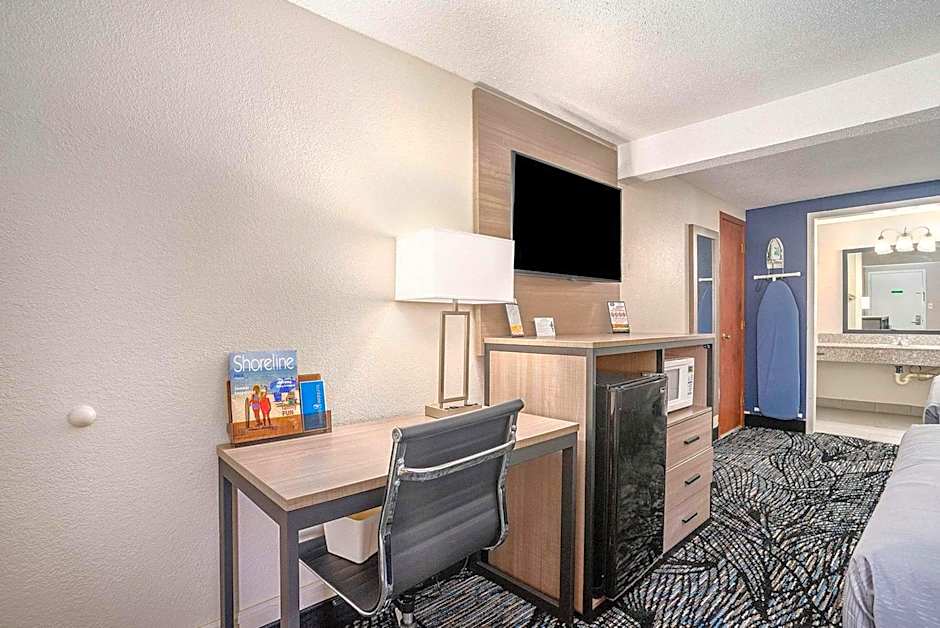 Rodeway Inn Grand Haven