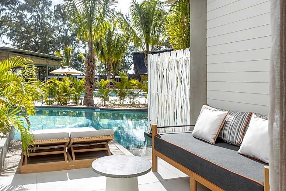 Sunrise Attitude (Adults Only)