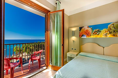 Superior Double or Twin Room with Sea View