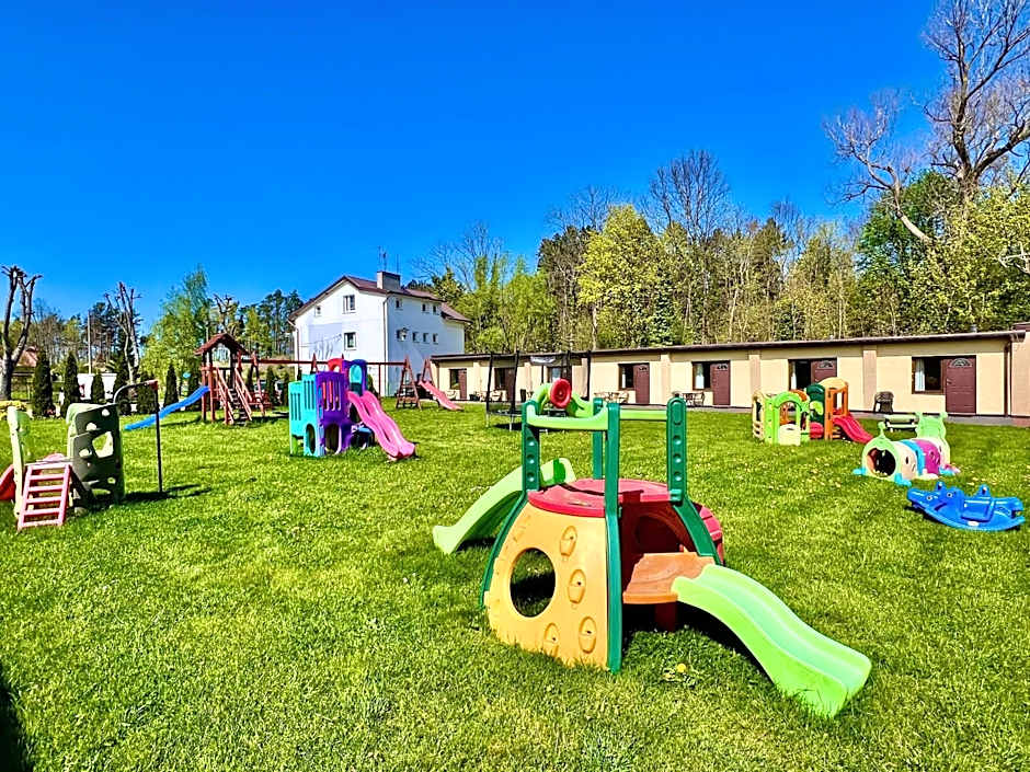 Ośrodek rodzinny "Pod Wydmami" PRZY PLAŻY , PLAC ZABAW , ROWERY