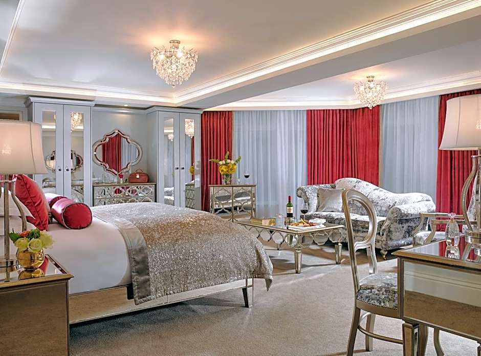 Fitzgeralds Woodlands House Hotel