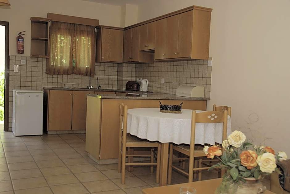 Kotzias Beach Apartments